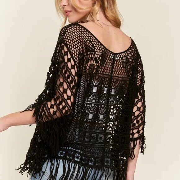 ADORA Fringe Hem Crochet Top - Picture 4 of 5